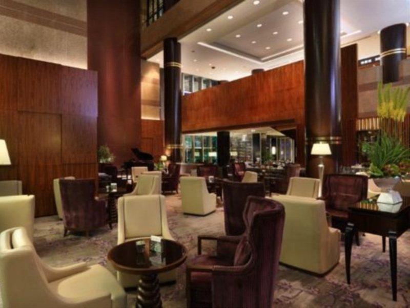 Отель Jin Jiang Tower 5*